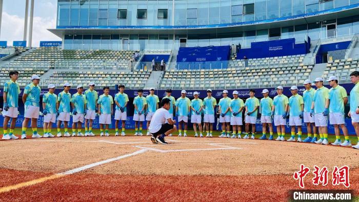 Sede degli eventi di baseball e softball dei Giochi Asiatici di Hangzhou: preparazione finale dei volontari