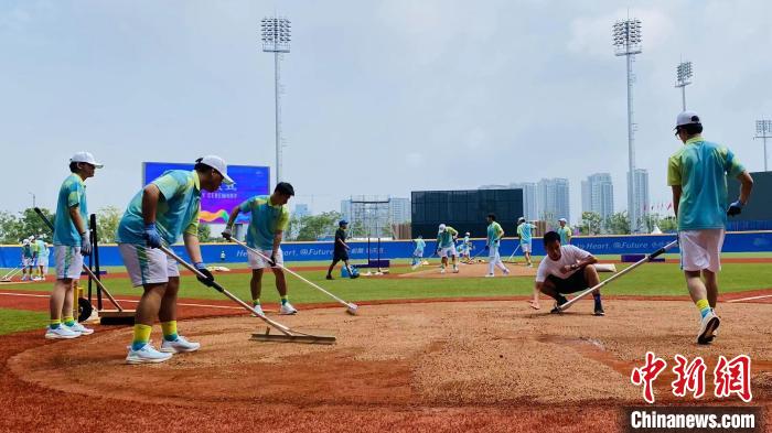 Sede degli eventi di baseball e softball dei Giochi Asiatici di Hangzhou: preparazione finale dei volontari