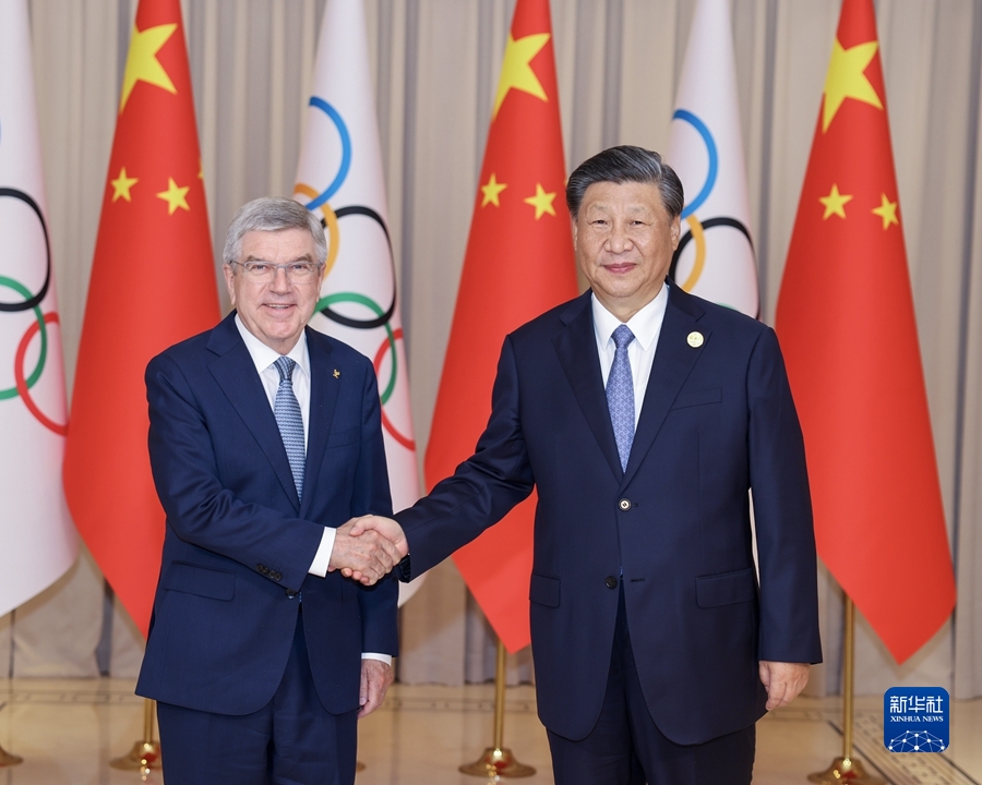 Xi Jinping incontra Thomas Bach