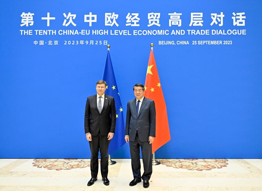 Cina pronta a portare avanti un partenariato strategico globale con l'UE