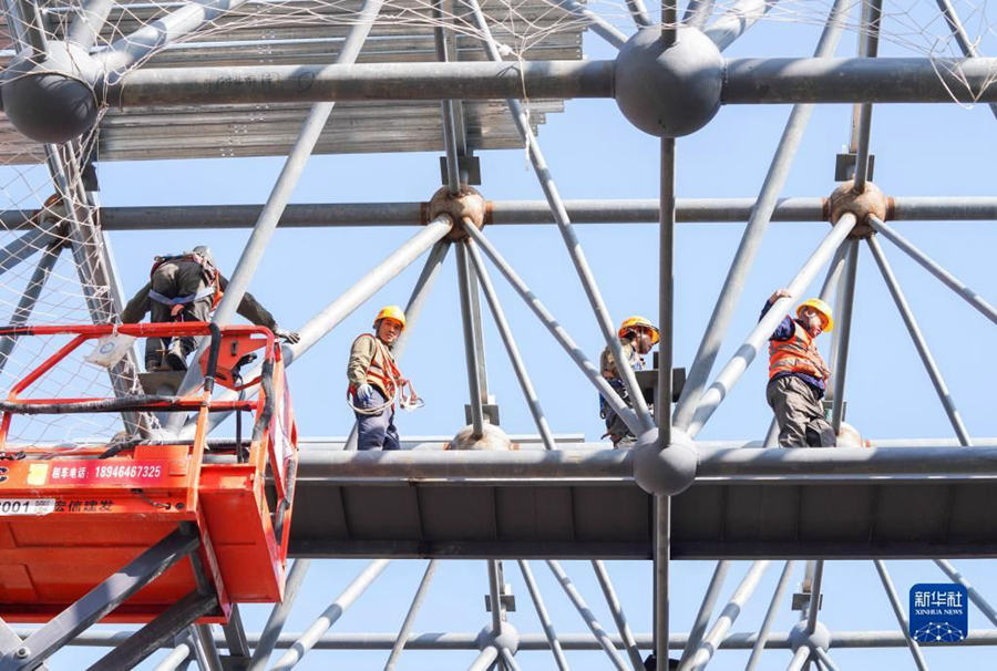 Completata la struttura della stazione ferroviaria più settentrionale della Cina: Yichun West