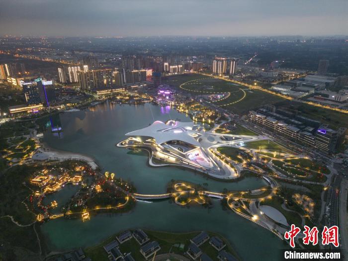 Vista dal drone: la sede principale del Chengdu World Science Fiction Convention 2023