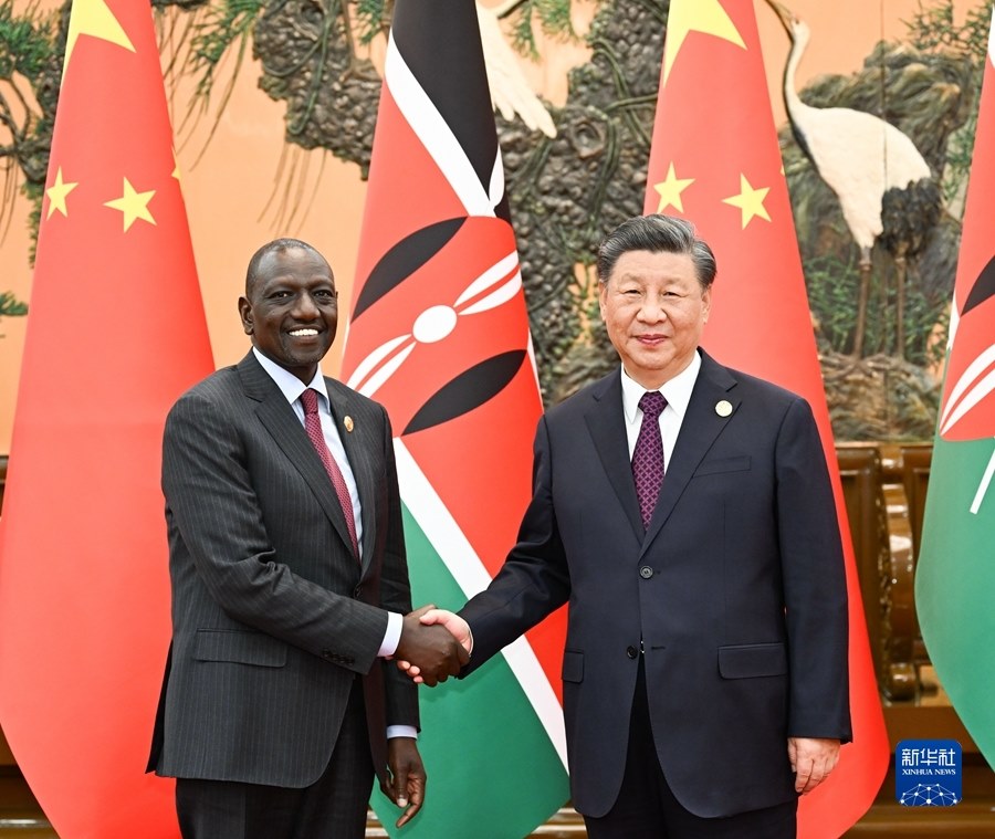 Incontro tra Xi Jinping e il presidente keniano William Samoei Ruto