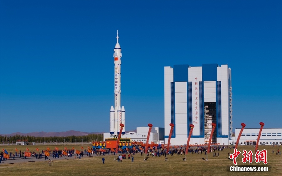 Trasferita all'area di lancio la combinazione navicella Shenzhou-17 e il razzo vettore