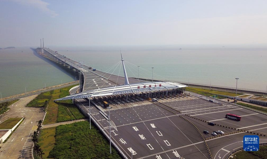 Il ponte Hong Kong-Zhuhai-Macao, 36 milioni di entrate e uscite in cinque anni