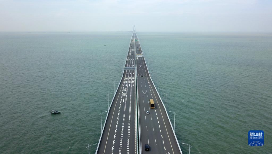 Il ponte Hong Kong-Zhuhai-Macao, 36 milioni di entrate e uscite in cinque anni