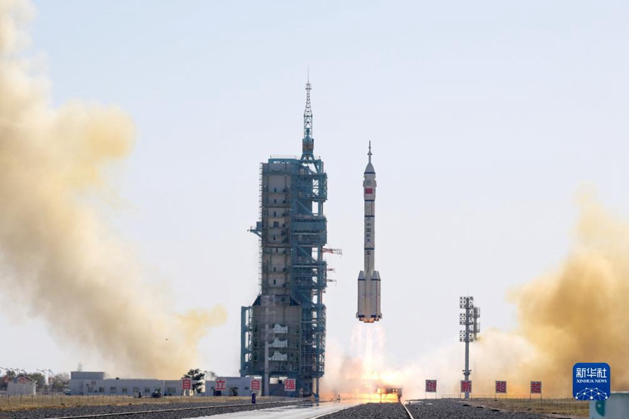 Jiuquan: lanciata con successo la navicella con equipaggio Shenzhou 17