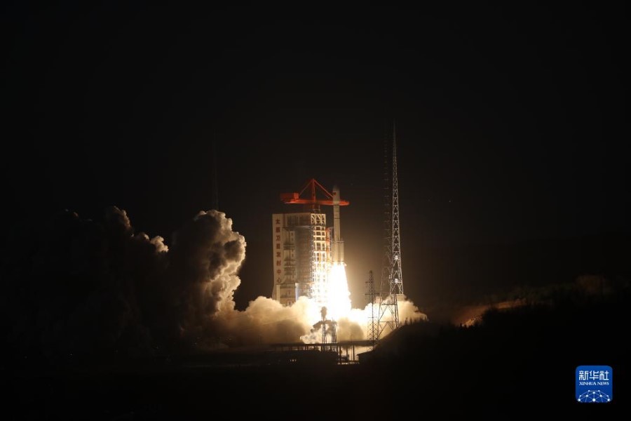 Cina, lanciato con successo il satellite Tianhui-5