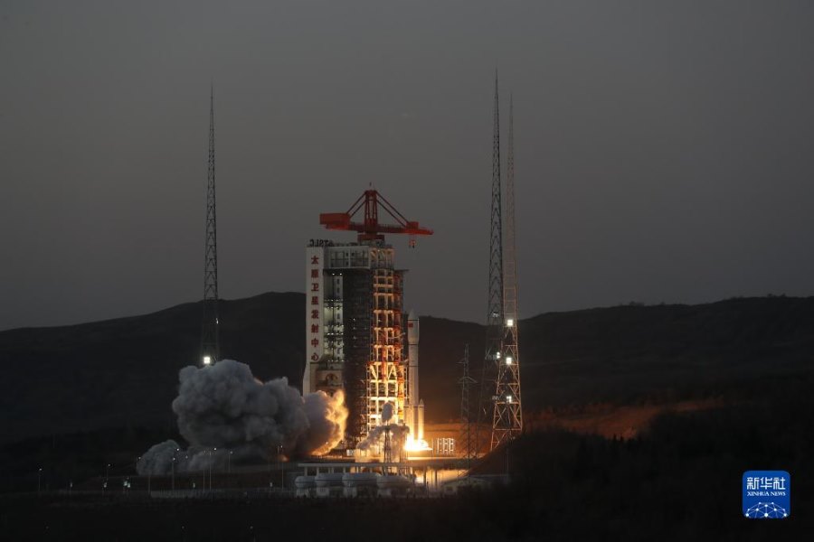 Cina, lanciato con successo il satellite Tianhui-5