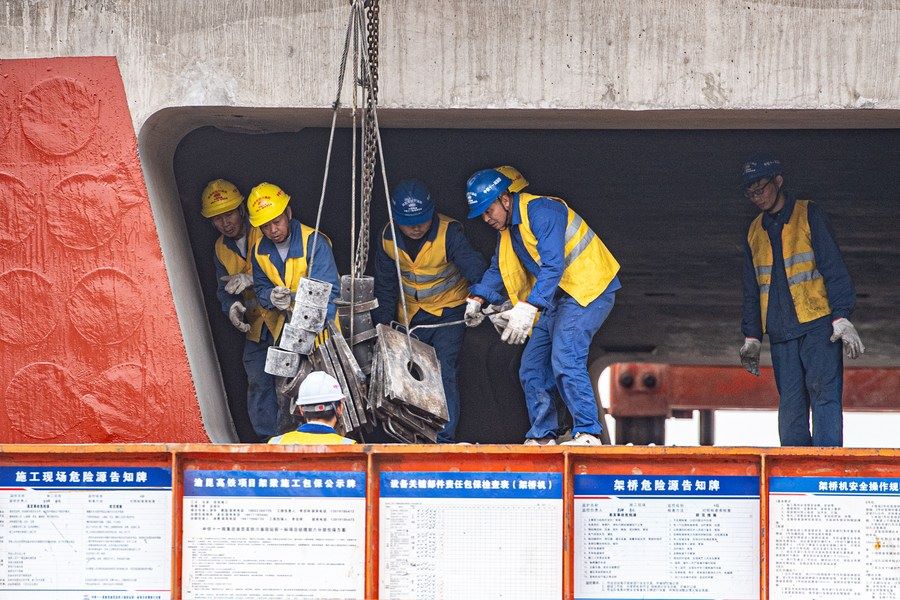 Nuovi progressi della costruzione della ferrovia ad alta velocità Chongqing-Kunming