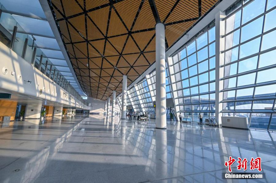 Terminal Integrato Ro-Pax del porto di Xinhai a Haikou in funzione di prova