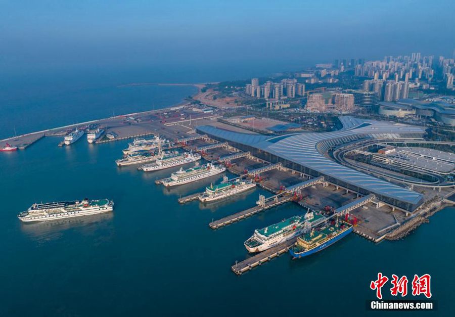 Terminal Integrato Ro-Pax del porto di Xinhai a Haikou in funzione di prova