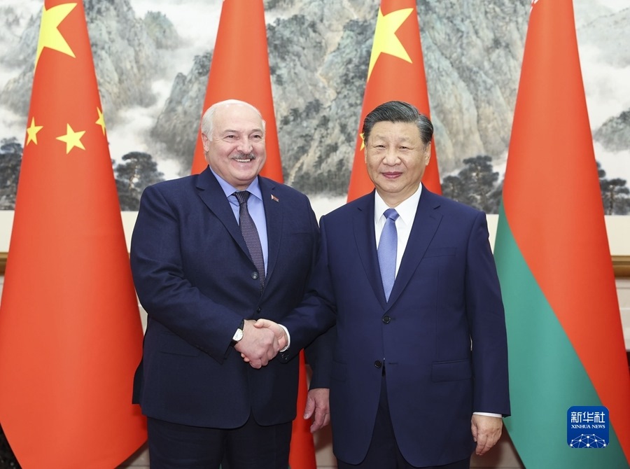 Xi Jinping incontra Lukashenko a Beijing