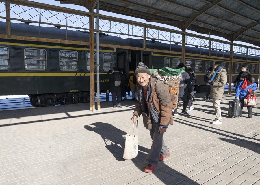 L'area urbana di Beijing dice addio ai treni lenti senza aria condizionata