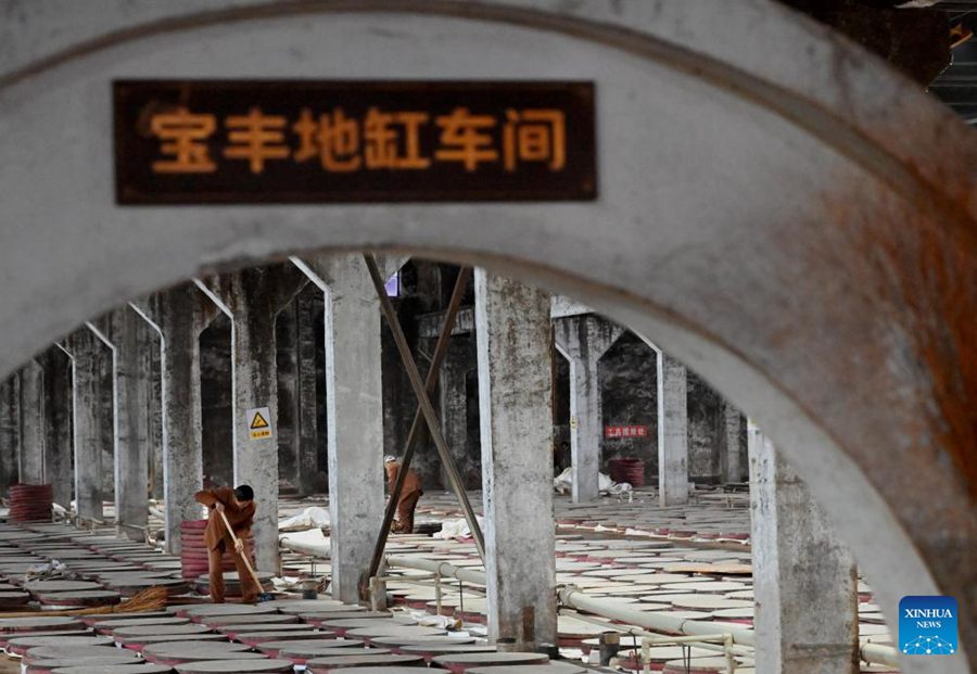 Uno sguardo alla produzione tradizionale di Baijiu nella contea di Baofeng, Henan