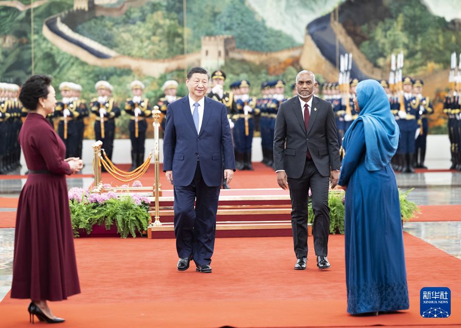 Colloquio tra Xi Jinping e il presidente delle Maldive Mohamed Muizzu