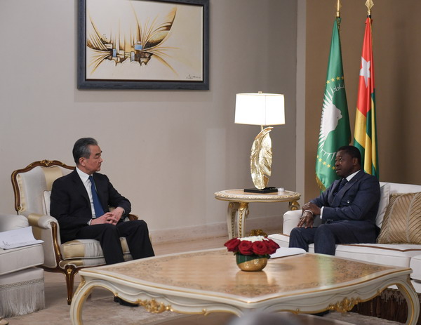 Incontro tra Wang Yi e il presidente del Togo, Faure Gnassingbé