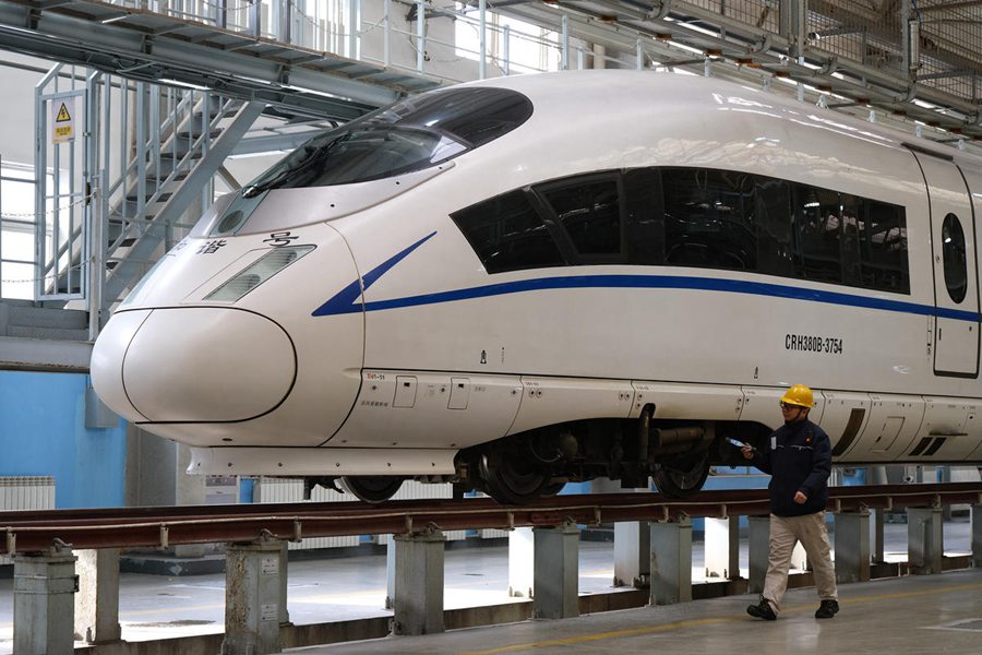 Xi'an: ispezione dei treni a trazione multipla in vista del boom di viaggi della Festa di Primavera