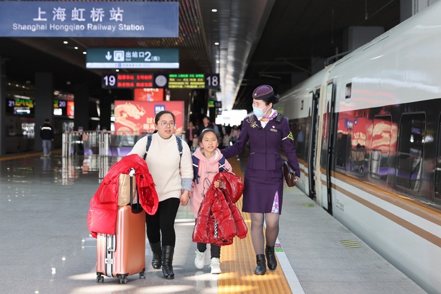 Shanghai vede una crescita dei consumi durante le vacanze della Festa di Primavera