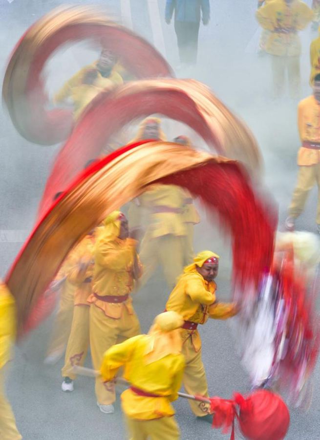 I gelao nella provincia del Guizhou celebrano la Festa Maolong