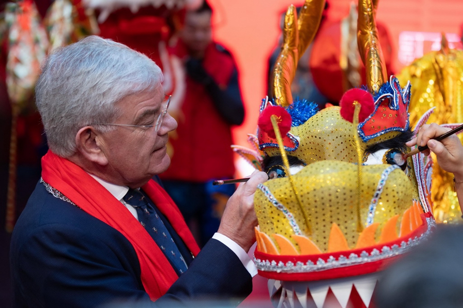 Attività celebrative della Festa delle Lanterne in tutto il mondo