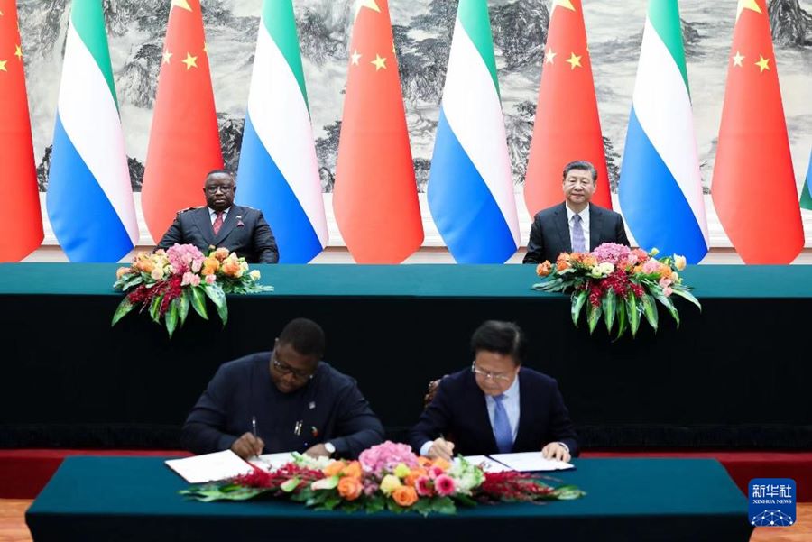 Colloquio tra Xi Jinping e il presidente della Sierra Leone, Julius Maada Bio