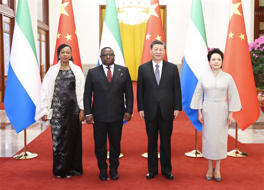 Colloquio tra Xi Jinping e il presidente della Sierra Leone, Julius Maada Bio