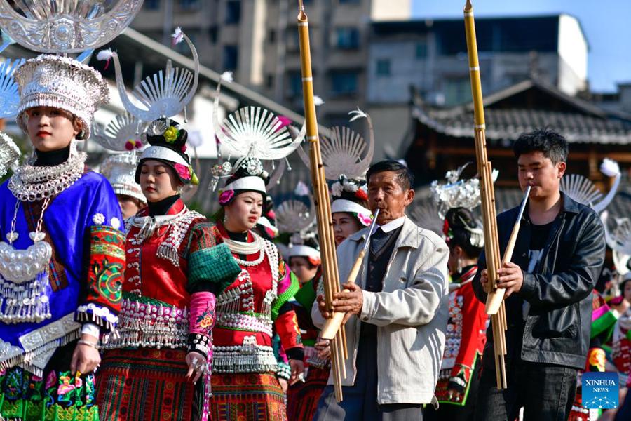 Il popolo Miao celebra la festa di Gannangxiang nel Guizhou