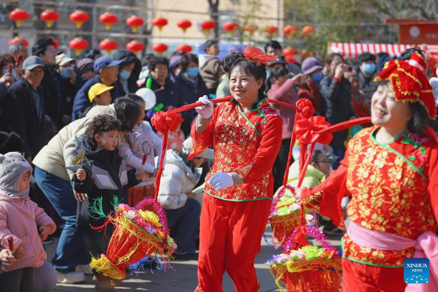 Varie attività in tutta la Cina per festeggiare il giorno di Longtaitou