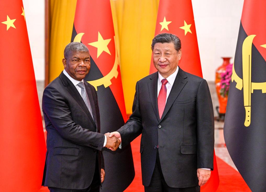 Xi Jinping incontra il Presidente angolano Jo?o Manuel Gon?alves Louren?o