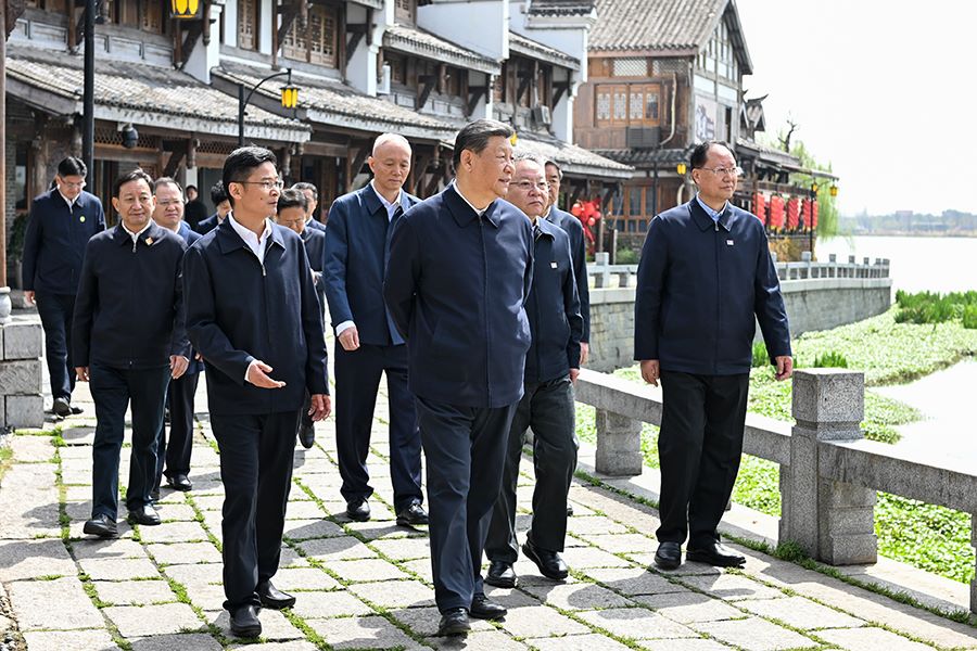 Ispezione di Xi Jinping a Changde, nella provincia dello Hunan