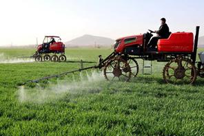 Lavori agricoli primaverili in corso in tutta la Cina