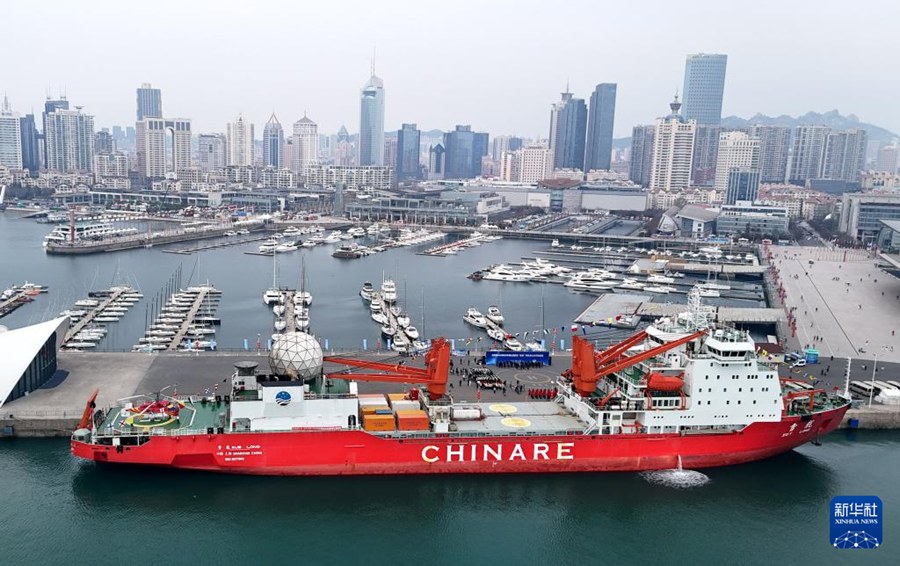 Nave Xuelong attracca a Qingdao, conclusa con successo 40a spedizione cinese in Antartide