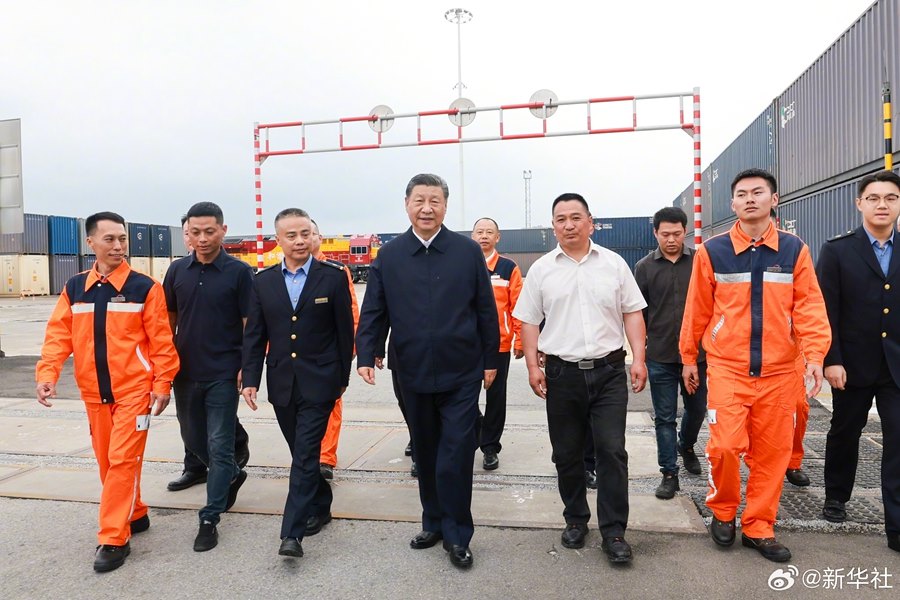 Viaggio d'ispezione di Xi Jinping a Chongqing