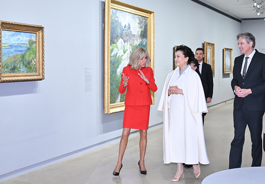 Visita di Peng Liyuan al Musée d'Orsay