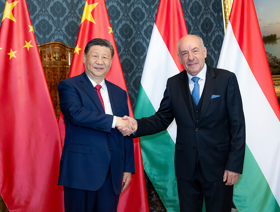 Budapest, colloquio tra Xi Jinping e Tamás Sulyok