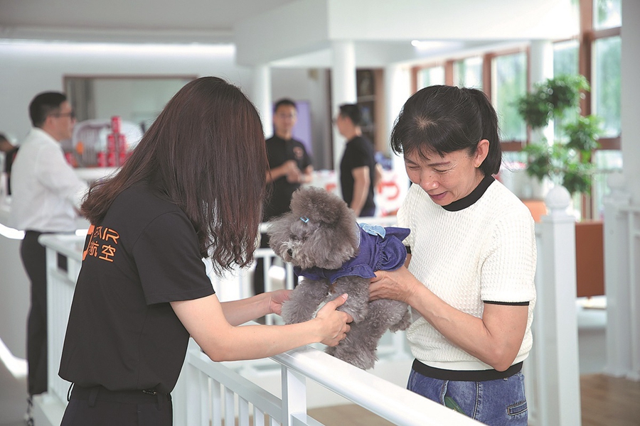 L'aeroporto di Shenzhen lancia la prima lounge per animali