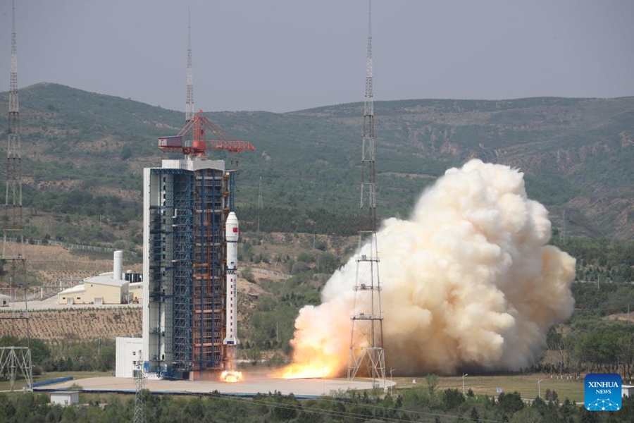 La Cina lancia con successo 4 satelliti della costellazione Beijing-3C