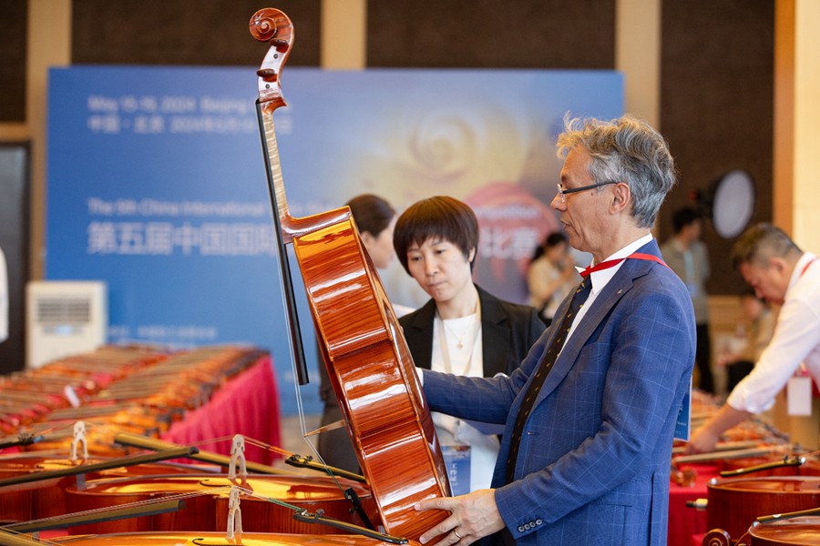 Beijing: concluso il 5° Concorso Internazionale di Liuteria per strumenti ad arco e archetti con 28 opere premiate