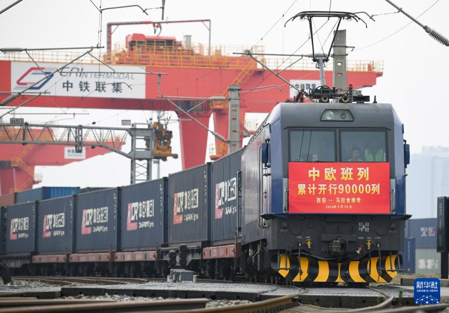 China-Europe Railway Express, gestiti oltre 90 mila convogli merci