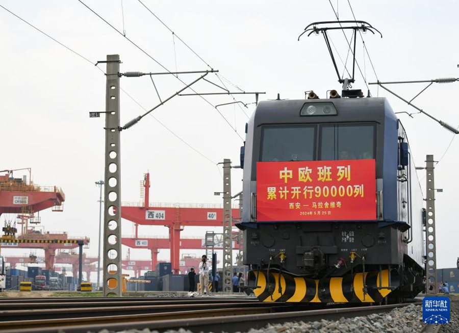 China-Europe Railway Express, gestiti oltre 90 mila convogli merci