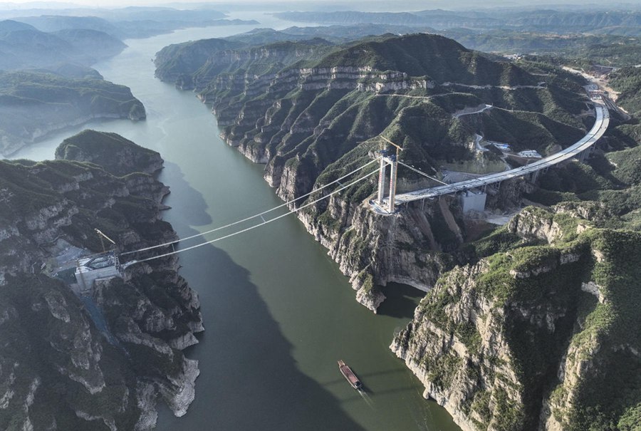 Henan, in costruzione il primo ponte sospeso a cavo ancorato a terra al mondo