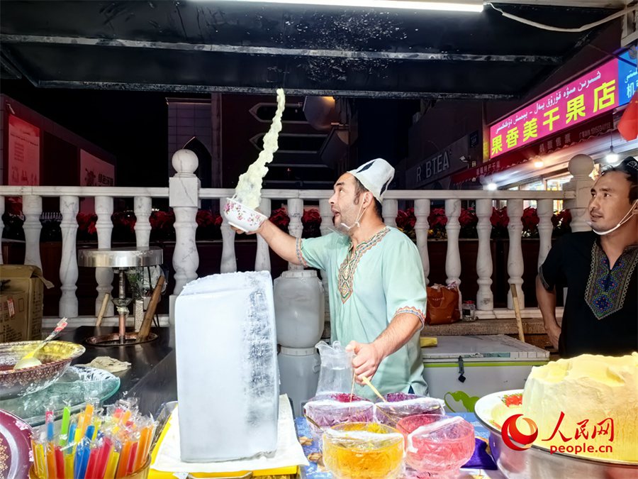 Gran Bazaar, l'atmosfera secolare dello Xinjiang