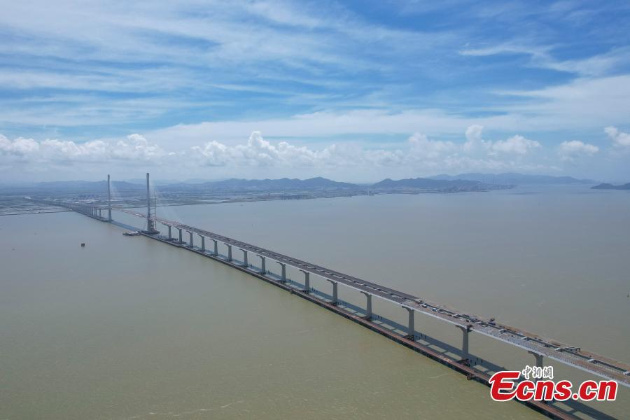 Posata l'ultima campata del ponte Huangmaohai