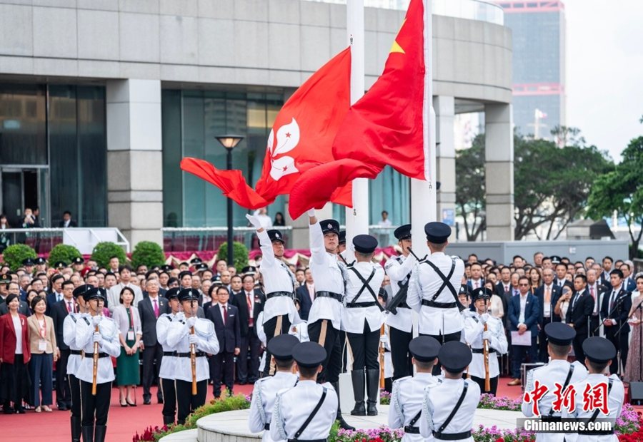 Hong Kong: alzabandiera e ricevimento per celebrare 27° anniversario ritorno alla madrepatria