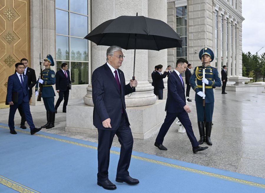 Xi Jinping è arrivato al palazzo presidenziale del Kazakistan