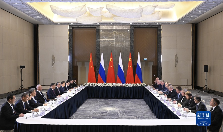 Incontro tra Xi Jinping e Vladimir Putin ad Astana