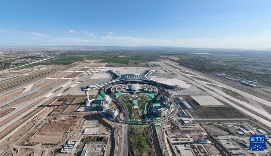 Il progetto di ampliamento dell'aeroporto internazionale Zhongchuan di Lanzhou Fase III. (31 luglio 2024 – Xinhua/Wang Shengchao)