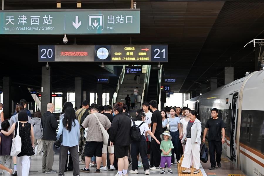 Oltre 400 milioni di viaggi passeggeri ferroviari registrati in Cina nel mese di luglio