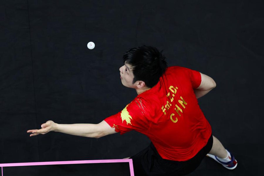 Fan Zhendong vince la sua prima medaglia d'oro olimpica, realizzando un Grande Slam